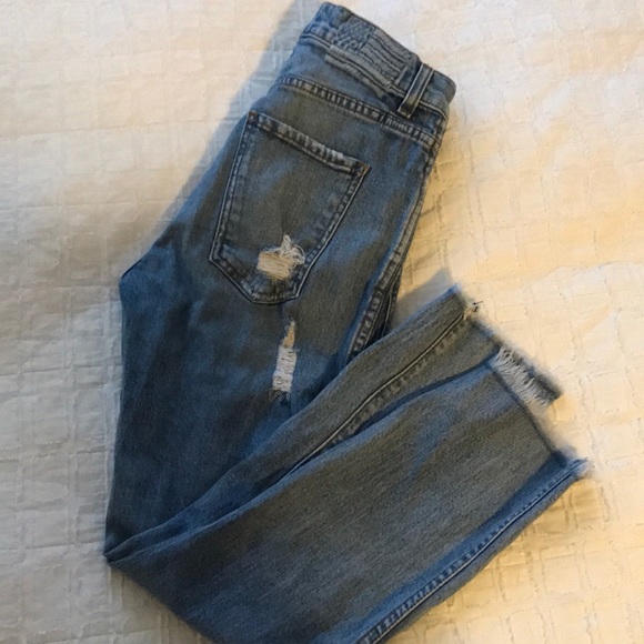Revice button front crop jeans - Picture 2 of 4